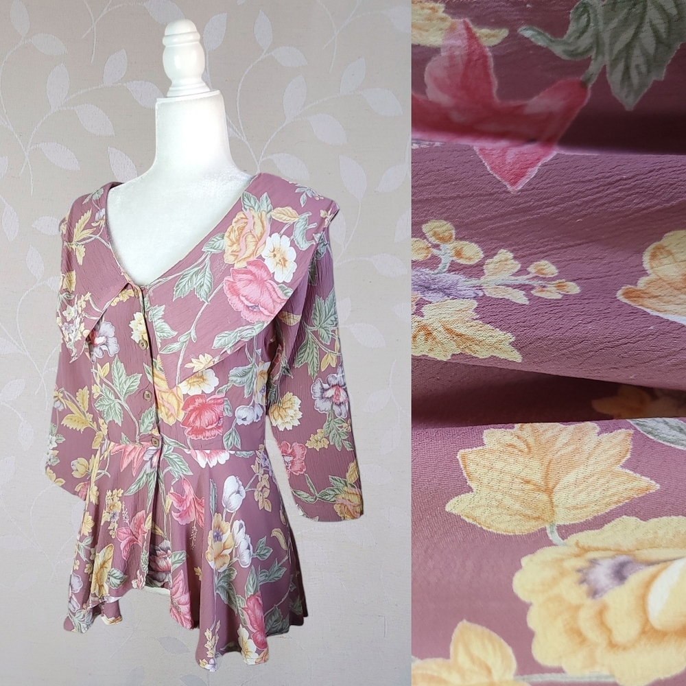 Vintage 90s Large Collar Floral Flowy Hem Blouse Lavender Passports S
